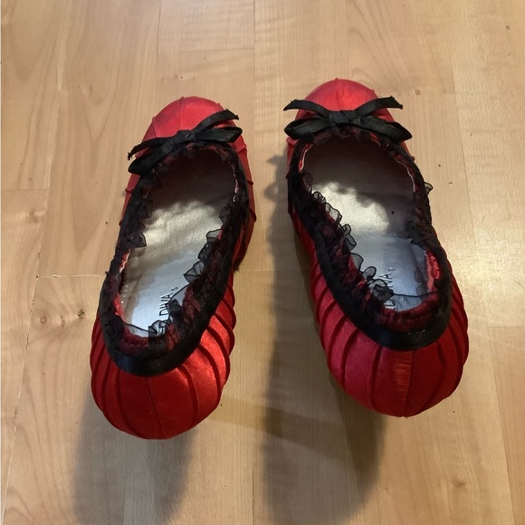 Red heels - Picture 3 of 4